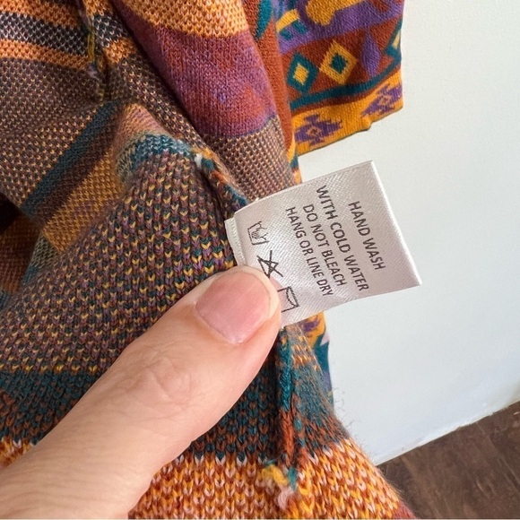 Savanna Jane Aztec Open Front Cardigan - Picture 12 of 12